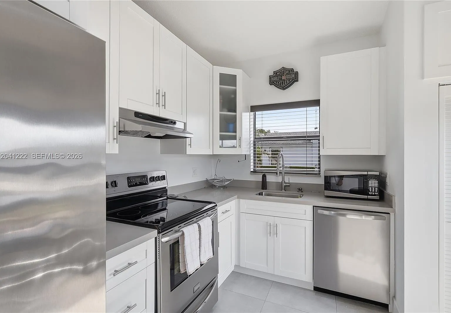 2 bed, 840 sqft, $2,650 — Photo 1