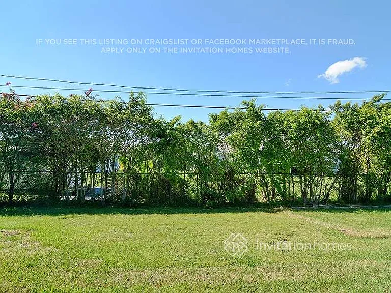 2090 SW Capeador St — Photo 17