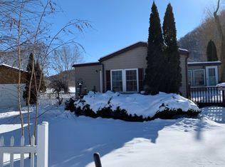 N370 State Highway 35, Genoa, WI 54632