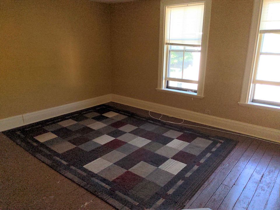 1st image of 7 Washington St #1