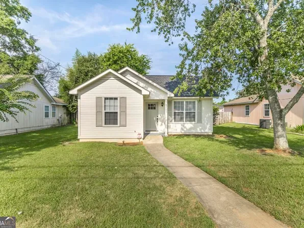 305 Johnson Rd, Warner Robins, GA 31093