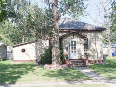 521 1st St SW, Watertown, SD, 57201