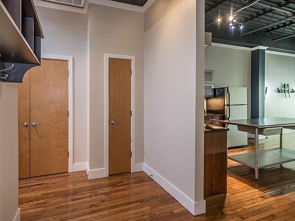 5th image of 303 S Main St APT 306