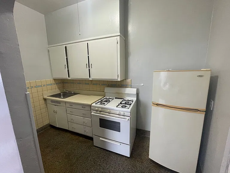 229 Scott St #34 — Photo 5