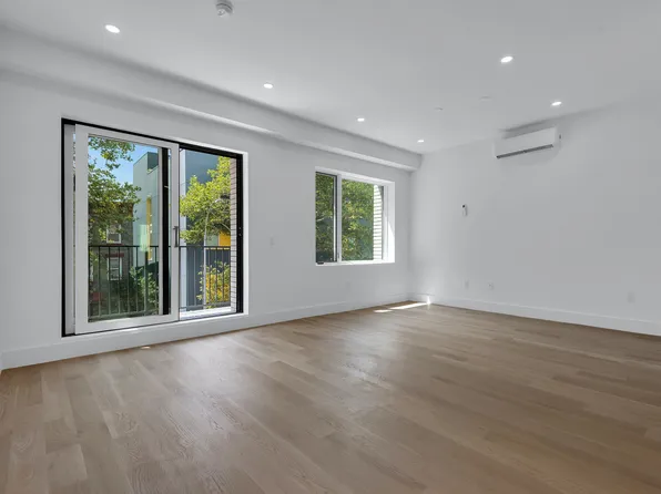 157 Rogers Avenue image 1 of 6