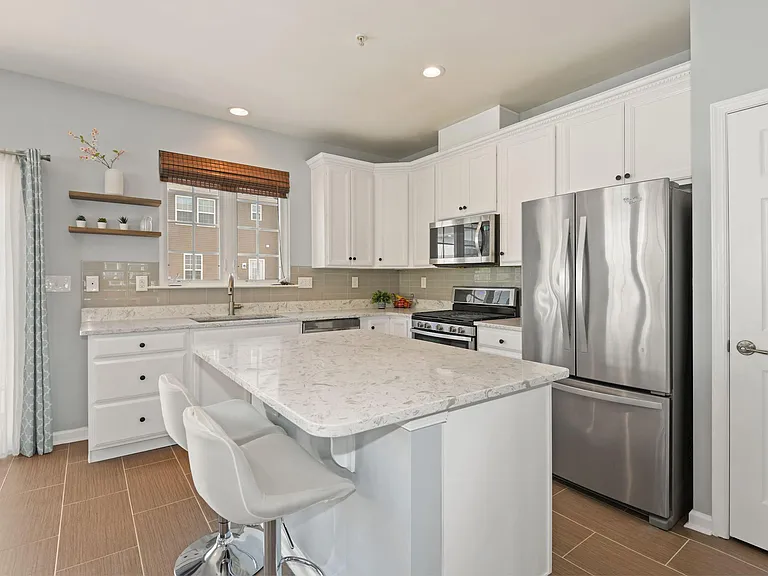 44 Truman Dr — Photo 20