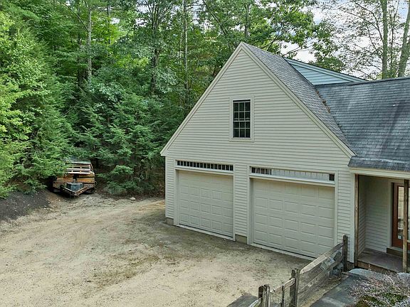4th image of 26 Country View Drive