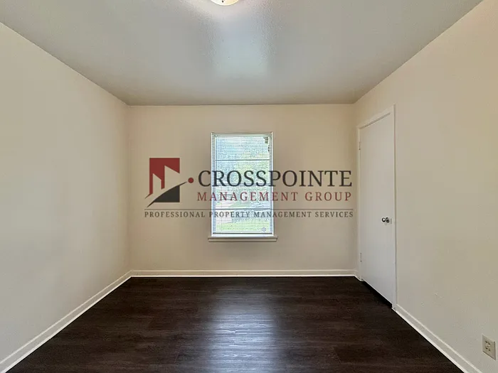 430 E Hudson St — Photo 15