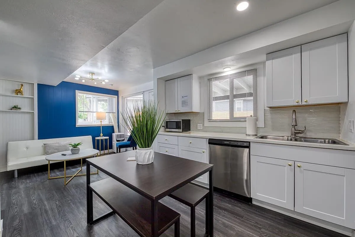 1618 W Boise Ave — Photo 4