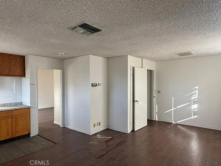 713 N Grand Ave #6A — Photo 11