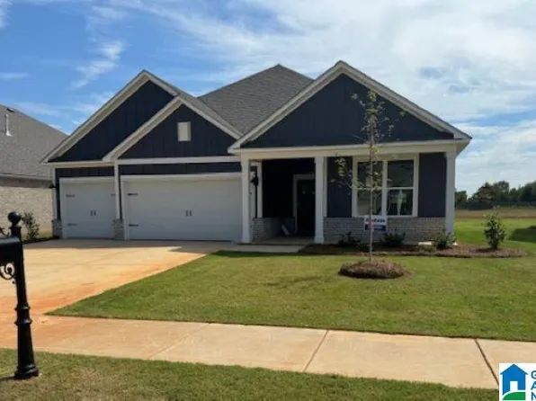 1036 Birch Ln, Prattville, AL 36066