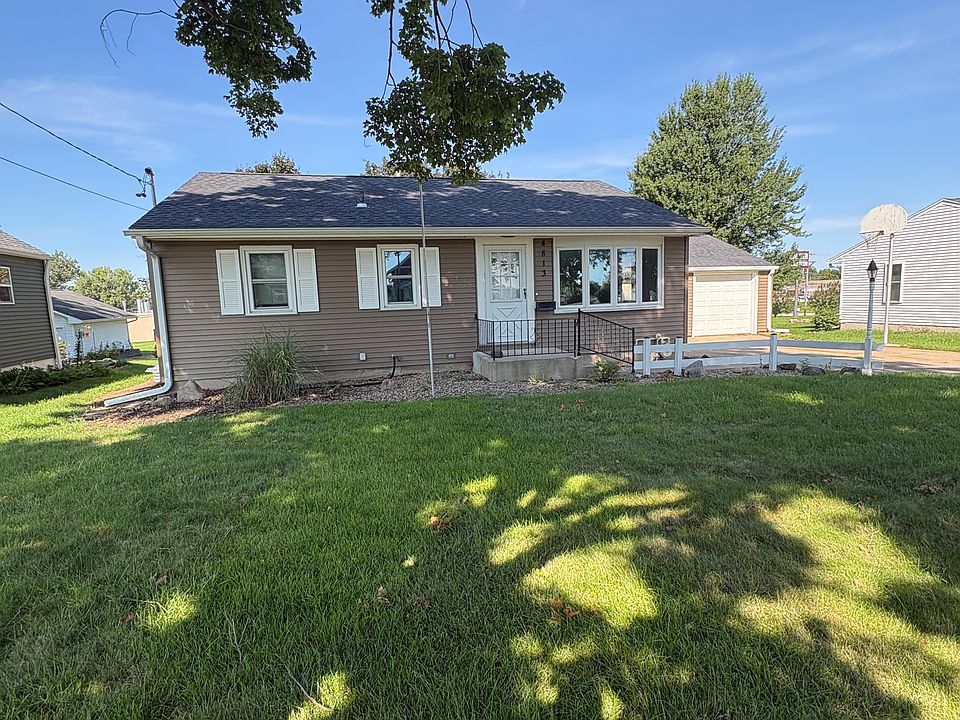 1st image of 4813 Ozark St NE