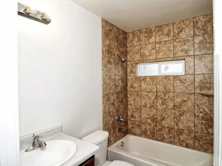 109 Anna Ct — Photo 11