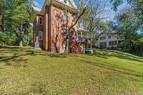107 W End Blvd — Photo 14