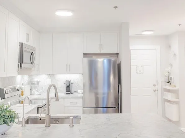 26 Avenue At Port Imperial image 20 of 38