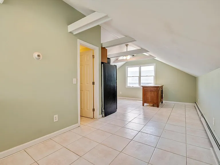 25 Gardners Ln — Photo 16