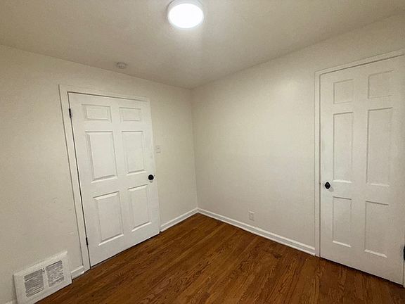 3rd image of 9504 Balfour Dr