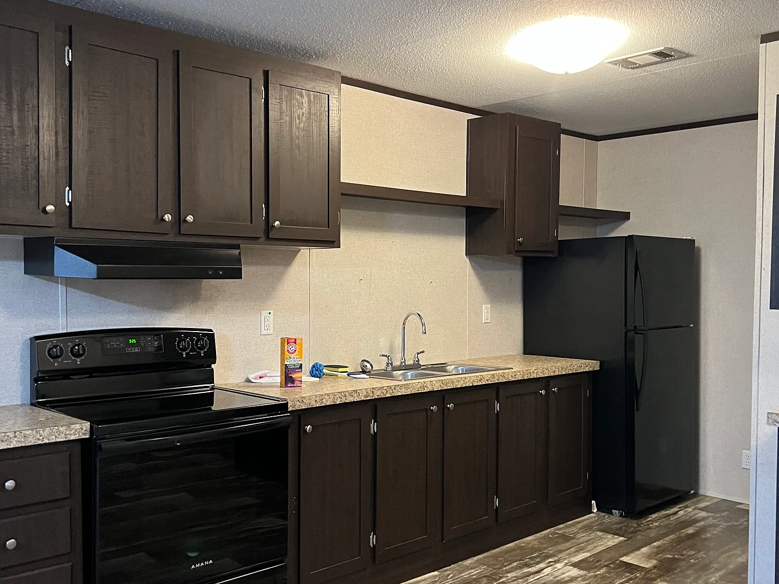2 bed, 896 sqft, $1,350 — Photo 2
