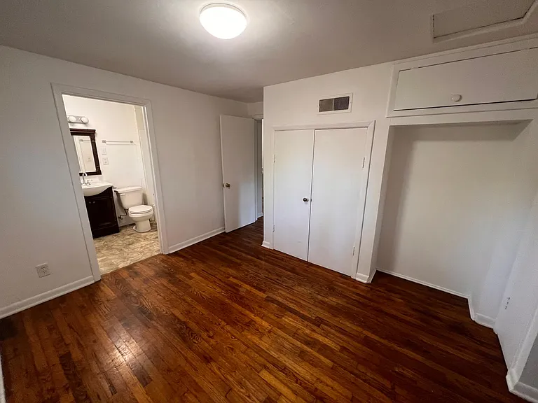 1732 W 21st St #B — Photo 4