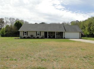 2592 Bermuda Dr, Loganville, GA 30052