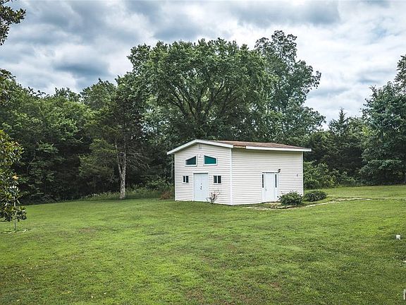 3rd image of 2175 Lone Wolf Dr