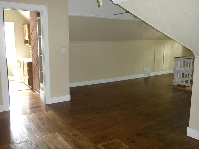 2345 Delor Ave — Photo 22