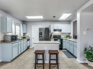 201 Sil Cv #201, Leander, TX 78641