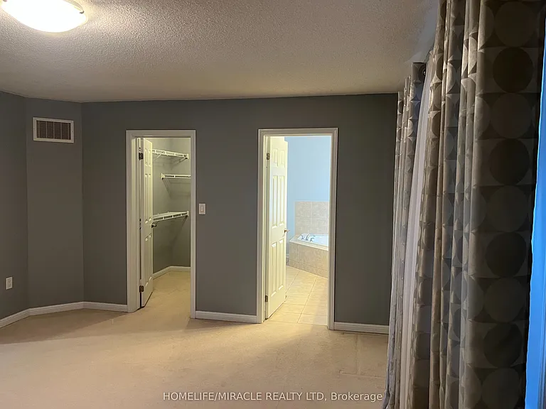 870 McEwan Dr — Photo 10