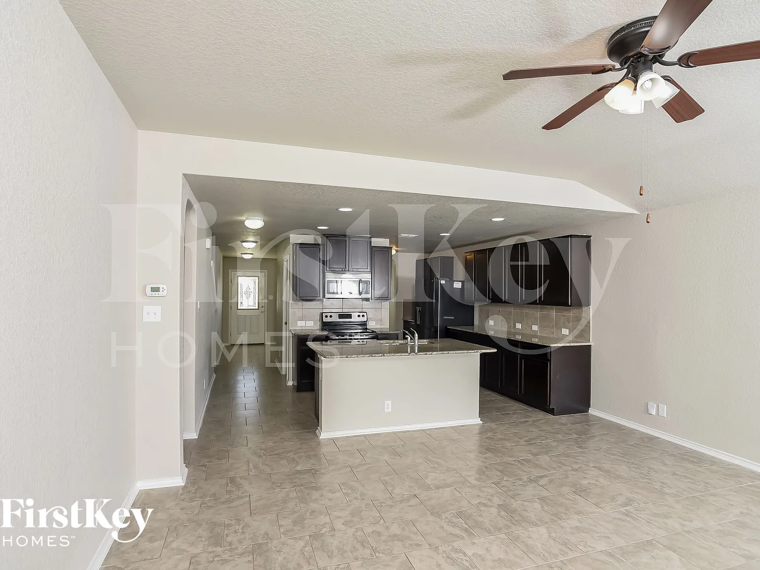 5 bed, 2.5 bath, 2537 sqft, $1,910 — Photo 3