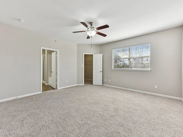 Sonterra Apartment Homes — Photo 102