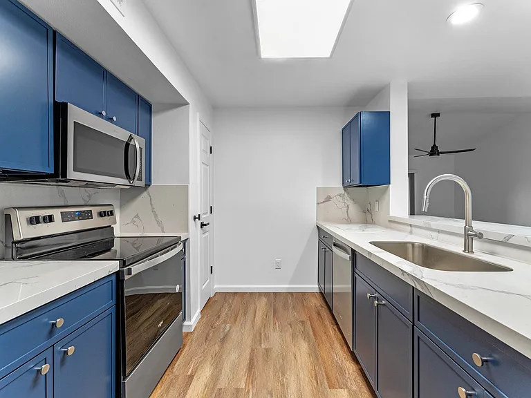 482 N Pin Oak Pl #302 — Photo 7