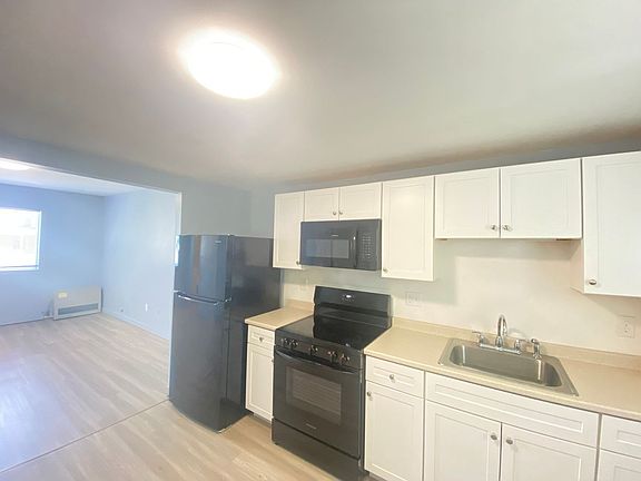 2nd image of 59 Lafayette St #C