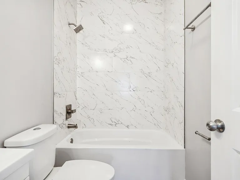 2805 N Talbott St #B — Photo 19