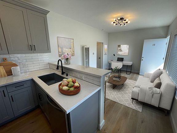 2nd image of 4232 Lindblade Dr APT 10