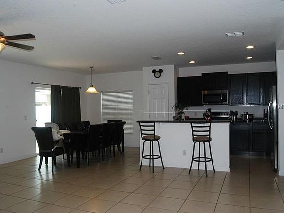 3rd image of 7238 Wakeview Dr