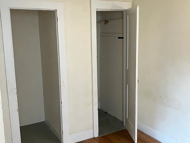 114 High St #4 — Photo 12
