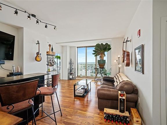 4th image of 1 W Exchange St #2802-2802-