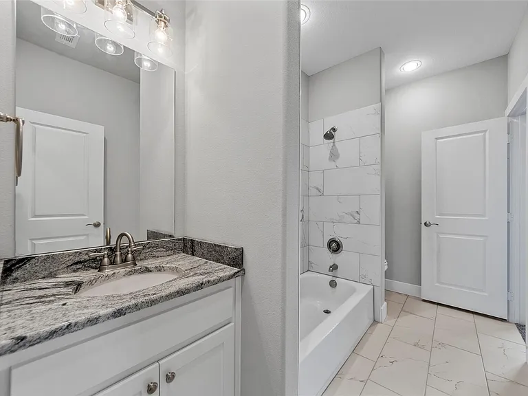 505 Ellis Place Dr — Photo 22