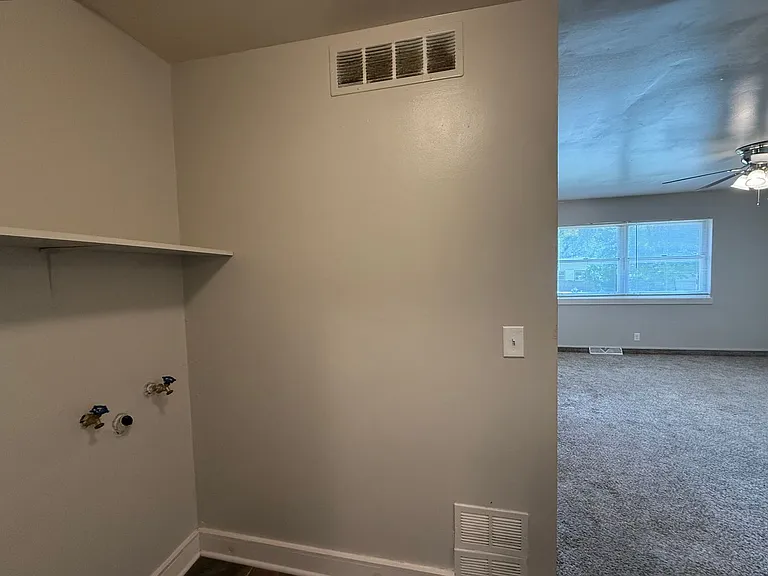 2424 W Savannah St — Photo 4