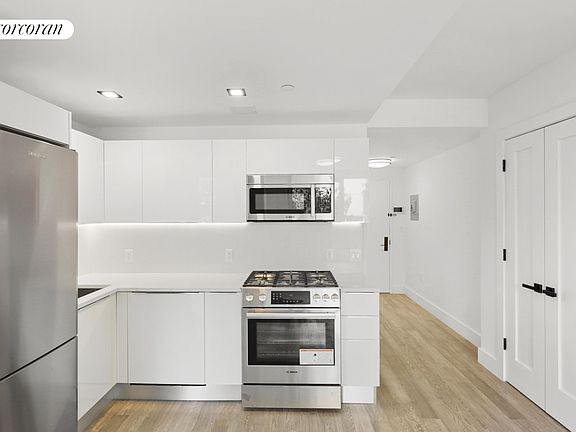 3rd image of 1673 Ocean Ave #3C