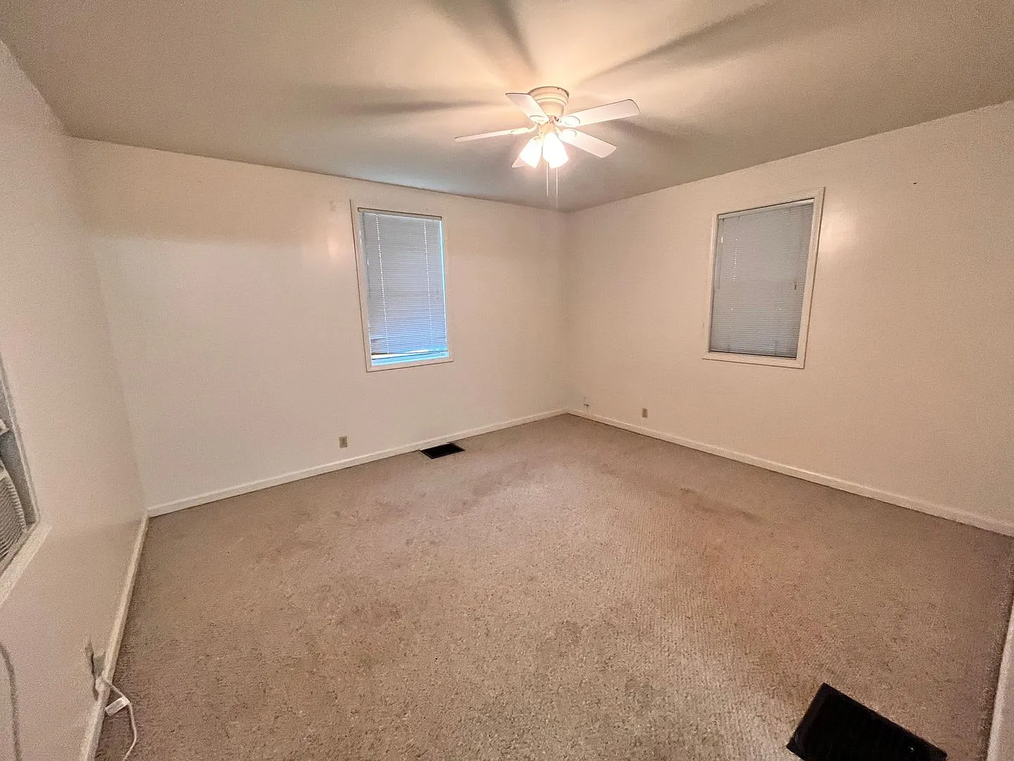 Stadium Place Apartments — Photo 3