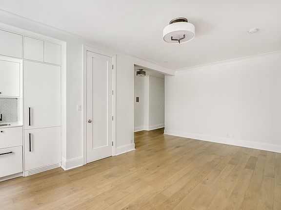 5th image of 220 W 24th St APT 3S
