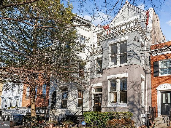 3rd image of 15 3rd St NE #4