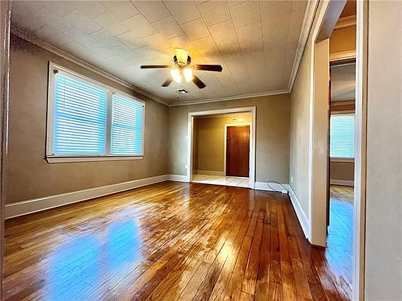 3rd image of 420 Bellanger St