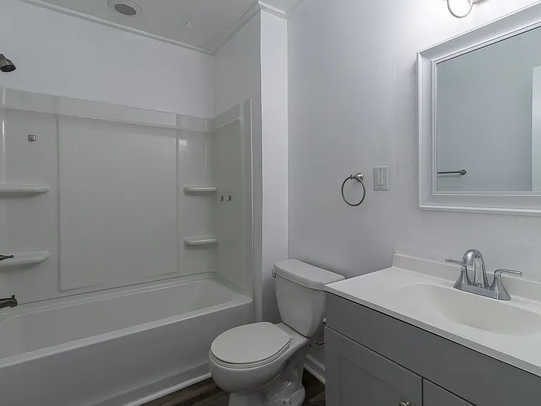 411 Sea Pointe Ct #101 — Photo 28