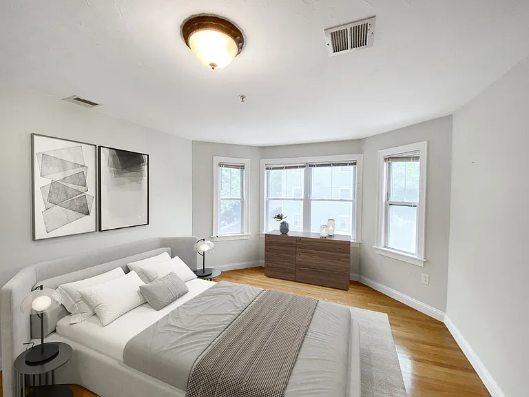 16 Notre Dame St #3 — Photo 12