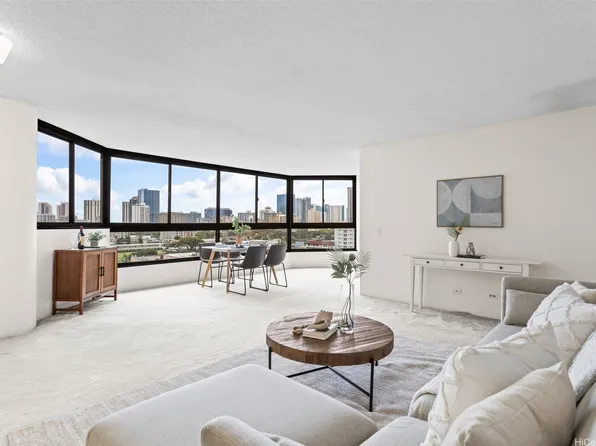 1760 S Beretania St APT 10D, Honolulu, HI 96826
