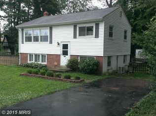 13327 Maple Leaf Ln, Woodbridge, VA 22191