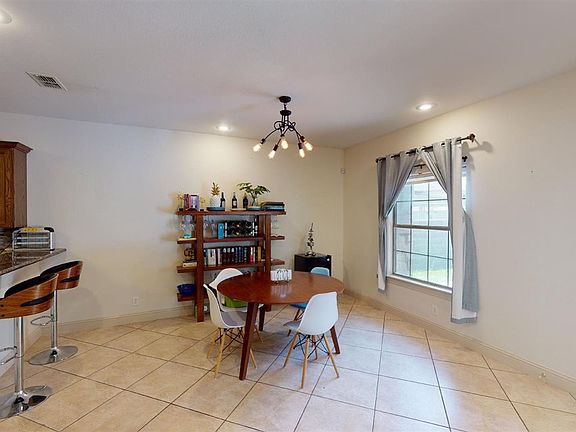 5th image of 319 Lake Powell Dr