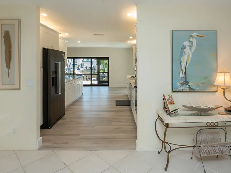 1131 Edington Pl — Photo 17